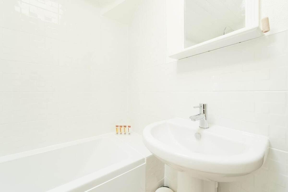 Mill View Villa Northleach Phòng bức ảnh