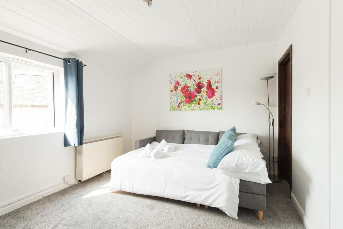 Mill View Villa Northleach Phòng bức ảnh