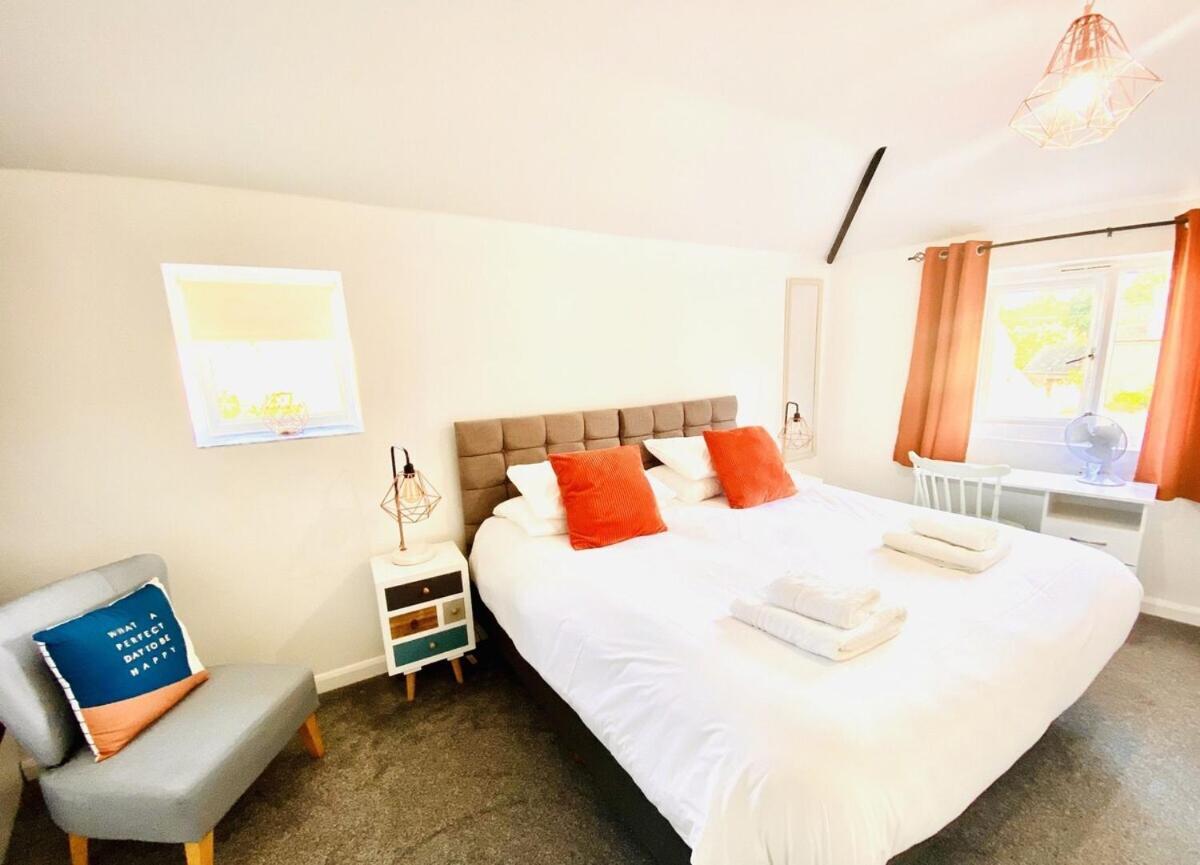 Mill View Villa Northleach Phòng bức ảnh